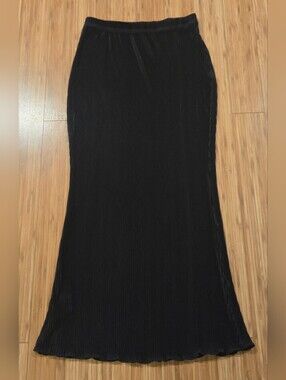 Shein Women's Black Lightweight Pleated Maxi Skirt